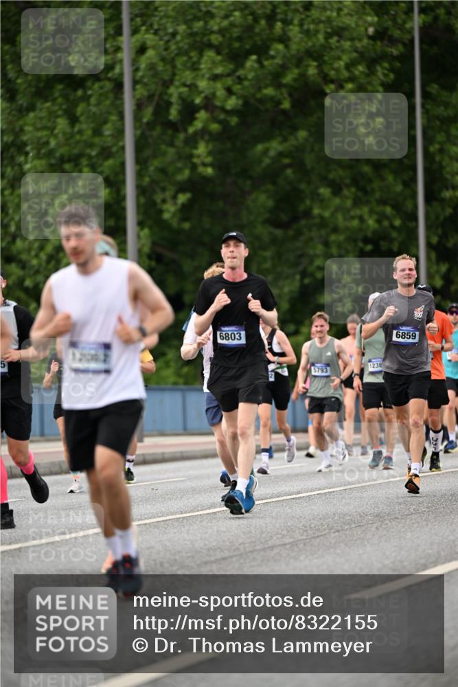 29.06.2025 - hella hamburg halbmarathon Dr. Thomas Lammeyer http://msf.ph/oto/8322155 29.06.2025 10:39:17 Kennedybrücke 1417, 1497, 1821, 1849, 2265, 2482, 3130, 3409, 4564, 4884, 5027, 5793, 6335, 6379, 6571, 6746, 6803, 6859, 7020, 7386, 7733, 8369, 9164, 9248, 9342, 10335, 10358, 10393, 10464, 10606, 11320 meine-sportfotos.de