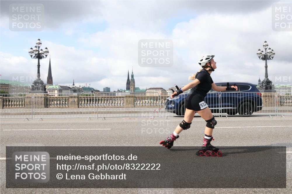 29.06.2025 - hella hamburg halbmarathon Lena Gebhardt http://msf.ph/oto/8322222 29.06.2025 09:07:45 Lombardsbrücke 532 meine-sportfotos.de