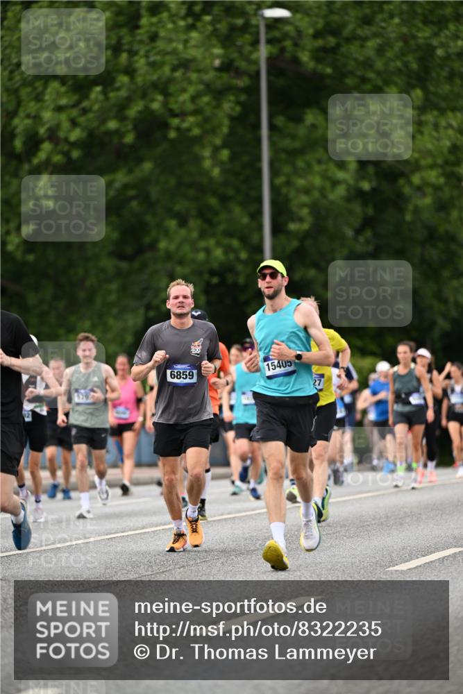 29.06.2025 - hella hamburg halbmarathon Dr. Thomas Lammeyer http://msf.ph/oto/8322235 29.06.2025 10:39:18 Kennedybrücke 1417, 1497, 1821, 1849, 2265, 2482, 3130, 3409, 4564, 4884, 5027, 5793, 6335, 6379, 6571, 6746, 6803, 6859, 7020, 7386, 7733, 8369, 9164, 9248, 9342, 10335, 10358, 10393, 10464, 10606, 11320 meine-sportfotos.de