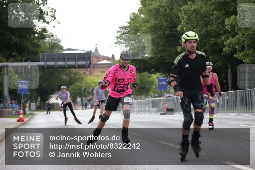 29.06.2025 - hella hamburg halbmarathon Jannik Wohlers http://msf.ph/oto/8322242 29.06.2025 09:00:22 Lombardsbrücke  meine-sportfotos.de