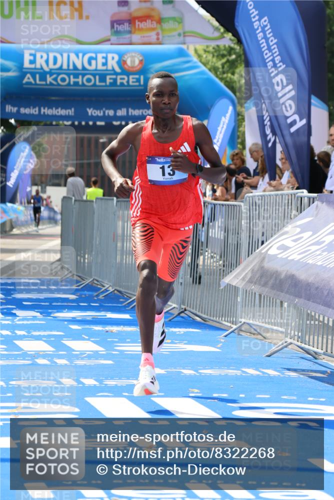 29.06.2025 - hella hamburg halbmarathon Strokosch-Dieckow http://msf.ph/oto/8322268 29.06.2025 10:03:53 Ziel 13 meine-sportfotos.de