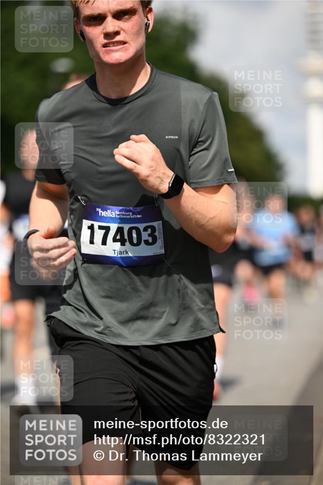 29.06.2025 - hella hamburg halbmarathon Dr. Thomas Lammeyer http://msf.ph/oto/8322321 29.06.2025 09:55:32 Kennedybrücke 1312, 1353, 1569, 1763, 2653, 2880, 3437, 3618, 3697, 4297, 4991, 5014, 5047, 5129, 5231, 5690, 5987, 6490, 6700, 6770, 7092, 8074, 8359, 8900, 9358, 9547, 9659, 10319, 10480, 10978, 11021, 11062 meine-sportfotos.de