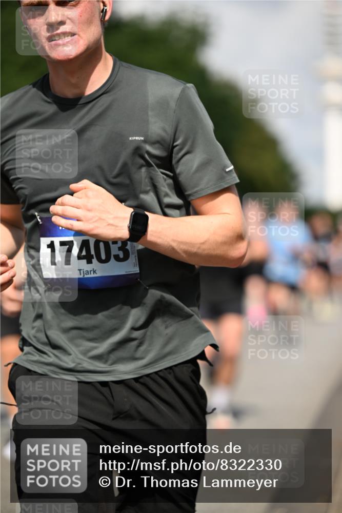 29.06.2025 - hella hamburg halbmarathon Dr. Thomas Lammeyer http://msf.ph/oto/8322330 29.06.2025 09:55:32 Kennedybrücke 1312, 1353, 1569, 1763, 2653, 2880, 3437, 3618, 3697, 4297, 4991, 5014, 5047, 5129, 5231, 5690, 5987, 6490, 6700, 6770, 7092, 8074, 8359, 8900, 9358, 9547, 9659, 10319, 10480, 10978, 11021, 11062 meine-sportfotos.de