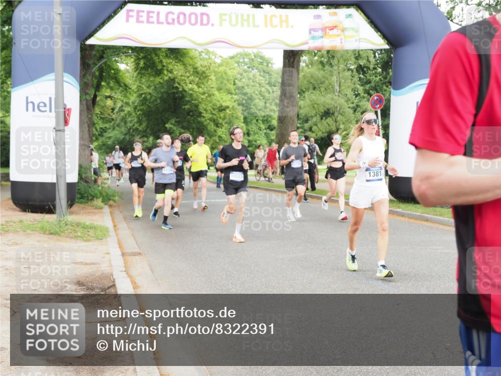 29.06.2025 - hella hamburg halbmarathon MichiJ http://msf.ph/oto/8322391 29.06.2025 10:37:24 Zwischen KM18-KM19 1381, 1630, 4261, 5978, 6115, 6712, 8657, 9695, 13225, 13688, 14012, 14526, 15523, 15620, 15803, 16403, 18064, 18489, 19020 meine-sportfotos.de