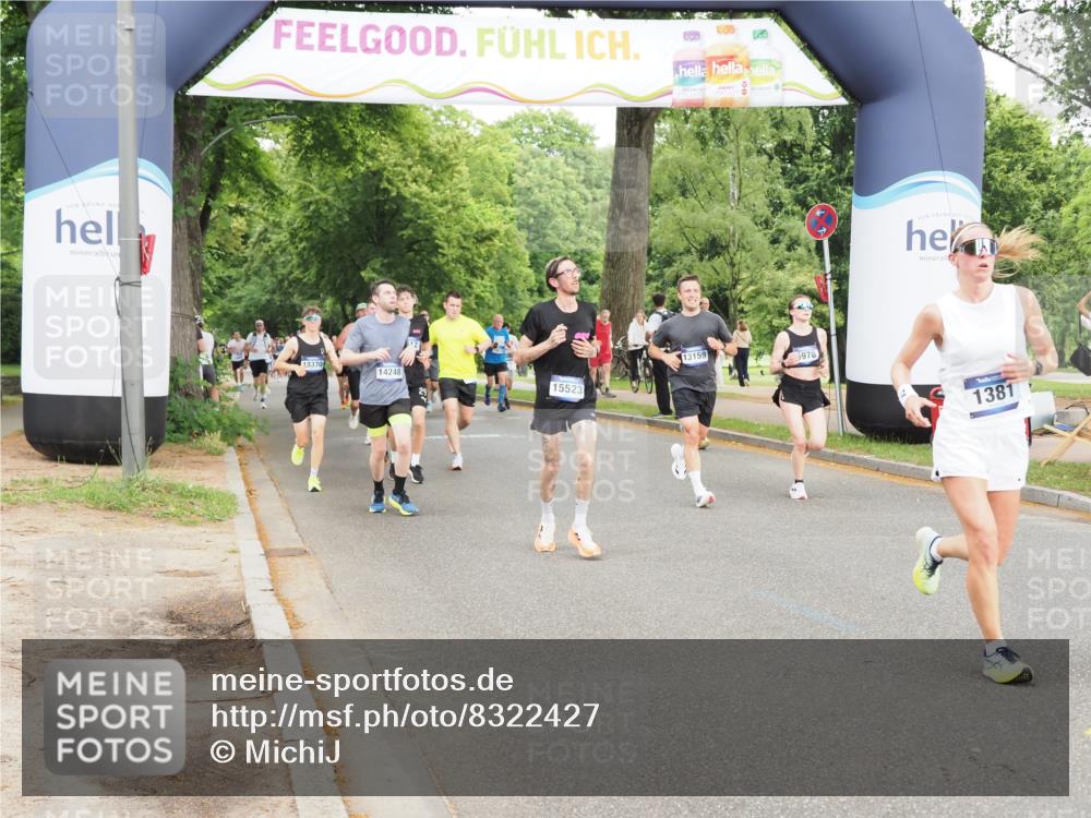 29.06.2025 - hella hamburg halbmarathon MichiJ http://msf.ph/oto/8322427 29.06.2025 10:37:24 Zwischen KM18-KM19 1381, 1630, 4261, 5978, 6115, 6712, 8657, 9695, 13225, 13688, 14012, 14526, 15523, 15620, 15803, 16403, 18064, 18489, 19020 meine-sportfotos.de