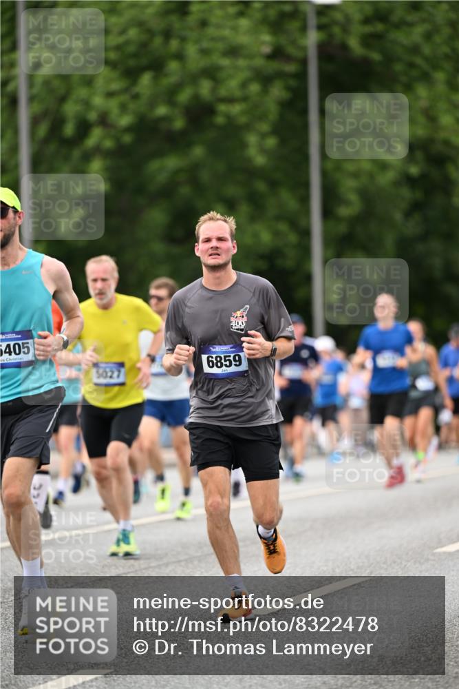 29.06.2025 - hella hamburg halbmarathon Dr. Thomas Lammeyer http://msf.ph/oto/8322478 29.06.2025 10:39:21 Kennedybrücke 1417, 1497, 1821, 1849, 2265, 2482, 3130, 3170, 3409, 3958, 4333, 4564, 4696, 4884, 5027, 5793, 6335, 6365, 6379, 6397, 6571, 6746, 6803, 6859, 7020, 7386, 7733, 8249, 8369, 9164, 9248, 9342, 10335, 10358, 10393, 10464, 10606, 11320 meine-sportfotos.de