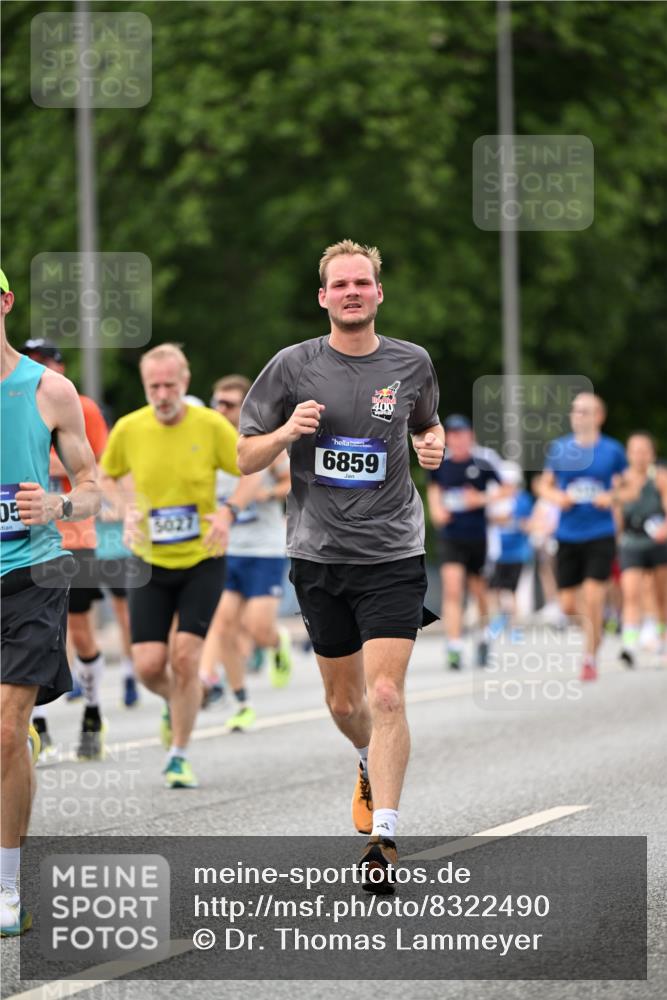29.06.2025 - hella hamburg halbmarathon Dr. Thomas Lammeyer http://msf.ph/oto/8322490 29.06.2025 10:39:21 Kennedybrücke 1417, 1497, 1821, 1849, 2265, 2482, 3130, 3170, 3409, 3958, 4333, 4564, 4696, 4884, 5027, 5793, 6335, 6365, 6379, 6397, 6571, 6746, 6803, 6859, 7020, 7386, 7733, 8249, 8369, 9164, 9248, 9342, 10335, 10358, 10393, 10464, 10606, 11320 meine-sportfotos.de