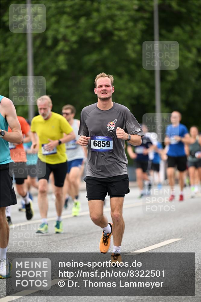 29.06.2025 - hella hamburg halbmarathon Dr. Thomas Lammeyer http://msf.ph/oto/8322501 29.06.2025 10:39:21 Kennedybrücke 1417, 1497, 1821, 1849, 2265, 2482, 3130, 3170, 3409, 3958, 4333, 4564, 4696, 4884, 5027, 5793, 6335, 6365, 6379, 6397, 6571, 6746, 6803, 6859, 7020, 7386, 7733, 8249, 8369, 9164, 9248, 9342, 10335, 10358, 10393, 10464, 10606, 11320 meine-sportfotos.de