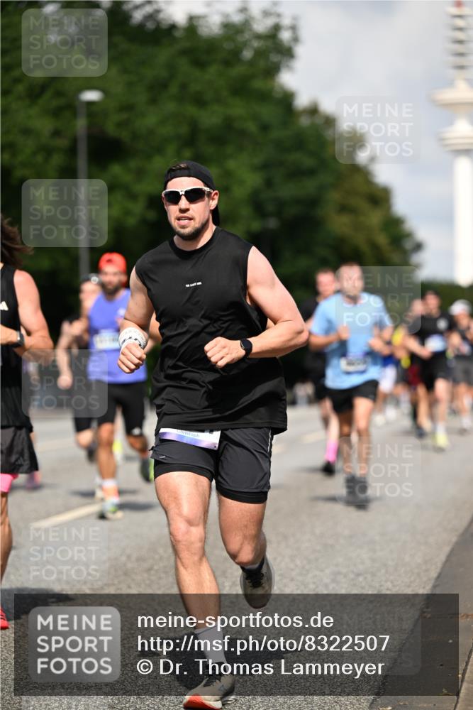 29.06.2025 - hella hamburg halbmarathon Dr. Thomas Lammeyer http://msf.ph/oto/8322507 29.06.2025 09:55:34 Kennedybrücke 1312, 1353, 1569, 1763, 2653, 2880, 3437, 3618, 3697, 4991, 5014, 5047, 5129, 5231, 5690, 5987, 6490, 6700, 6770, 8074, 8359, 8900, 9358, 9547, 9659, 10319, 10480, 10978, 11021, 11062 meine-sportfotos.de