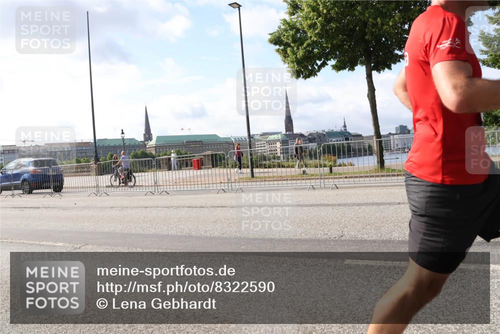 29.06.2025 - hella hamburg halbmarathon Lena Gebhardt http://msf.ph/oto/8322590 29.06.2025 09:48:15 Lombardsbrücke 1164, 1290, 1385, 1505, 1562, 1710, 1743, 2196, 2296, 2714, 2767, 3959, 4602, 4860, 5091, 5092, 5315, 5554, 5709, 6684, 6829, 6990, 7884, 8362, 8901, 8933, 9178, 9403, 9944, 10384, 10404, 10793, 10852, 10900, 11202, 11227, 11620, 11745, 11929, 12051, 12290, 12462, 12488, 12514, 12865, 12916, 13483, 13514, 13595, 13798, 13854, 13975, 14387, 14601, 14875, 14908, 14934, 14952, 15015, 15261, 15415, 15701, 15931, 15959, 15965, 16119, 16158, 16964 meine-sportfotos.de