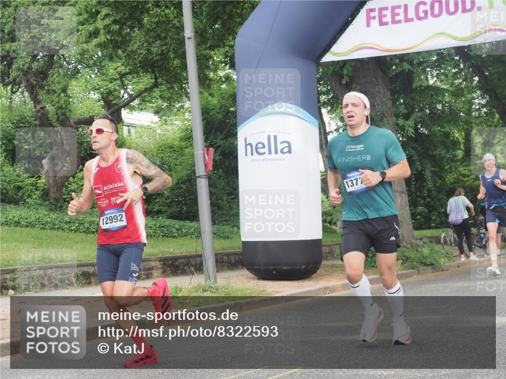 29.06.2025 - hella hamburg halbmarathon KatJ http://msf.ph/oto/8322593 29.06.2025 10:16:39 Zwischen KM18-KM19 7380 meine-sportfotos.de