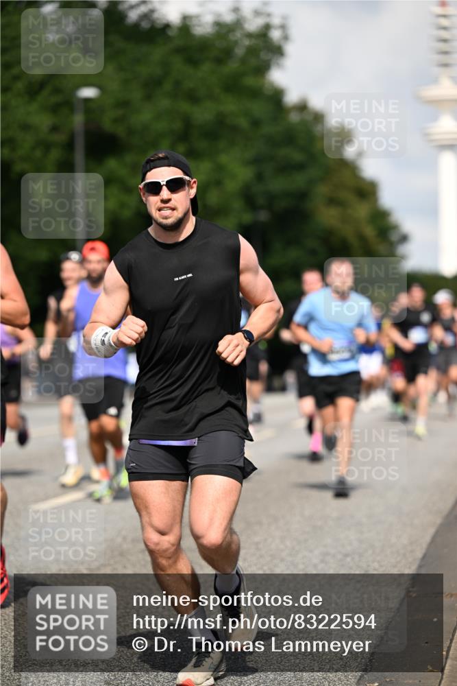 29.06.2025 - hella hamburg halbmarathon Dr. Thomas Lammeyer http://msf.ph/oto/8322594 29.06.2025 09:55:34 Kennedybrücke 1312, 1353, 1569, 1763, 2653, 2880, 3437, 3618, 3697, 4991, 5014, 5047, 5129, 5231, 5690, 5987, 6490, 6700, 6770, 8074, 8359, 8900, 9358, 9547, 9659, 10319, 10480, 10978, 11021, 11062 meine-sportfotos.de