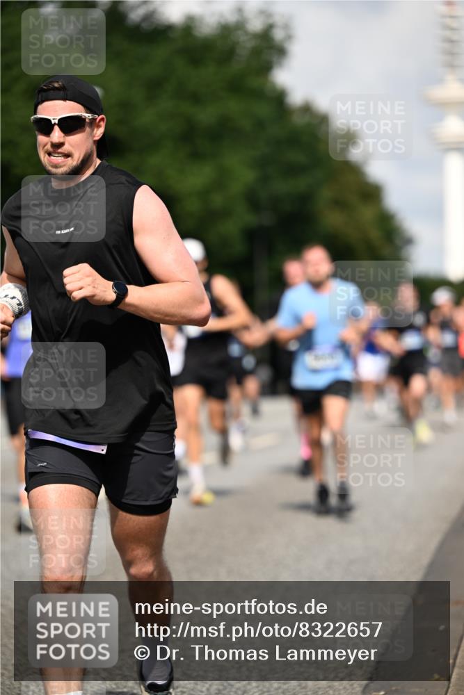 29.06.2025 - hella hamburg halbmarathon Dr. Thomas Lammeyer http://msf.ph/oto/8322657 29.06.2025 09:55:34 Kennedybrücke 1312, 1353, 1569, 1763, 2653, 2880, 3437, 3618, 3697, 4991, 5014, 5047, 5129, 5231, 5690, 5987, 6490, 6700, 6770, 8074, 8359, 8900, 9358, 9547, 9659, 10319, 10480, 10978, 11021, 11062 meine-sportfotos.de