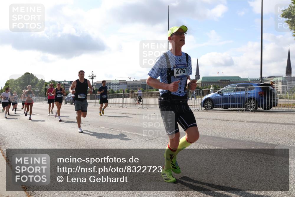 29.06.2025 - hella hamburg halbmarathon Lena Gebhardt http://msf.ph/oto/8322723 29.06.2025 09:48:16 Lombardsbrücke 10793, 15959, 2767, 1164, 1290, 1385, 1505, 1562, 1710, 1743, 2196, 2296, 2714, 2767, 3959, 4602, 4860, 5091, 5092, 5315, 5554, 5709, 6684, 6829, 6990, 7884, 8362, 8933, 9178, 9403, 9944, 10384, 10404, 10793, 10852, 10900, 11202, 11227, 11620, 11745, 11929, 12051, 12290, 12462, 12488, 12514, 12865, 12916, 13483, 13514, 13595, 13798, 13854, 13975, 14387, 14601, 14875, 14908, 14934, 14952, 15015, 15261, 15415, 15701, 15931, 15959, 15965, 16119, 16158, 16964 meine-sportfotos.de