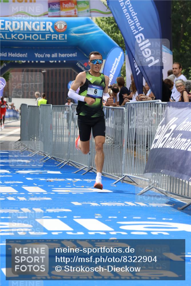 29.06.2025 - hella hamburg halbmarathon Strokosch-Dieckow http://msf.ph/oto/8322904 29.06.2025 10:03:43 Ziel 6 meine-sportfotos.de