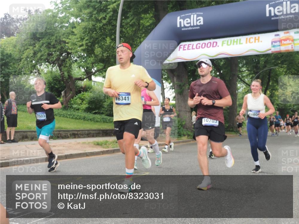 29.06.2025 - hella hamburg halbmarathon KatJ http://msf.ph/oto/8323031 29.06.2025 10:46:09 Zwischen KM18-KM19 3425, 3983, 4502, 6997, 7065, 7287, 8585 meine-sportfotos.de