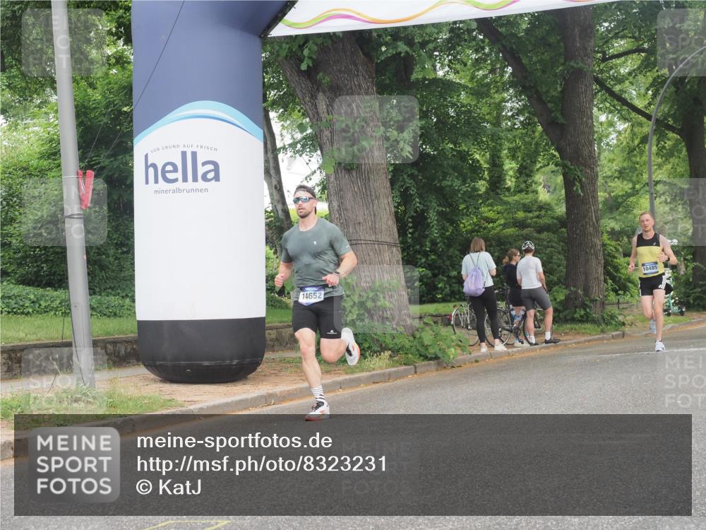 29.06.2025 - hella hamburg halbmarathon KatJ http://msf.ph/oto/8323231 29.06.2025 10:16:44 Zwischen KM18-KM19  meine-sportfotos.de