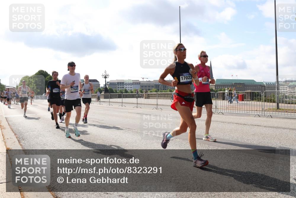 29.06.2025 - hella hamburg halbmarathon Lena Gebhardt http://msf.ph/oto/8323291 29.06.2025 09:48:19 Lombardsbrücke 15931, 12916, 1873, 17643, 0404, 17022, 1164, 1290, 1385, 1505, 1562, 1710, 1743, 2399, 2714, 2767, 3480, 3959, 4602, 4860, 5091, 5092, 5315, 5554, 5709, 6684, 6829, 6990, 7884, 8362, 8933, 9178, 9403, 9944, 10384, 10404, 10793, 10852, 10900, 11202, 11227, 11620, 11745, 11929, 12051, 12290, 12488, 12514, 12865, 12916, 13483, 13595, 13798, 13854, 13975, 14387, 14875, 14908, 14934, 14952, 15015, 15261, 15415, 15701, 15931, 15959, 15965, 16119, 16158 meine-sportfotos.de