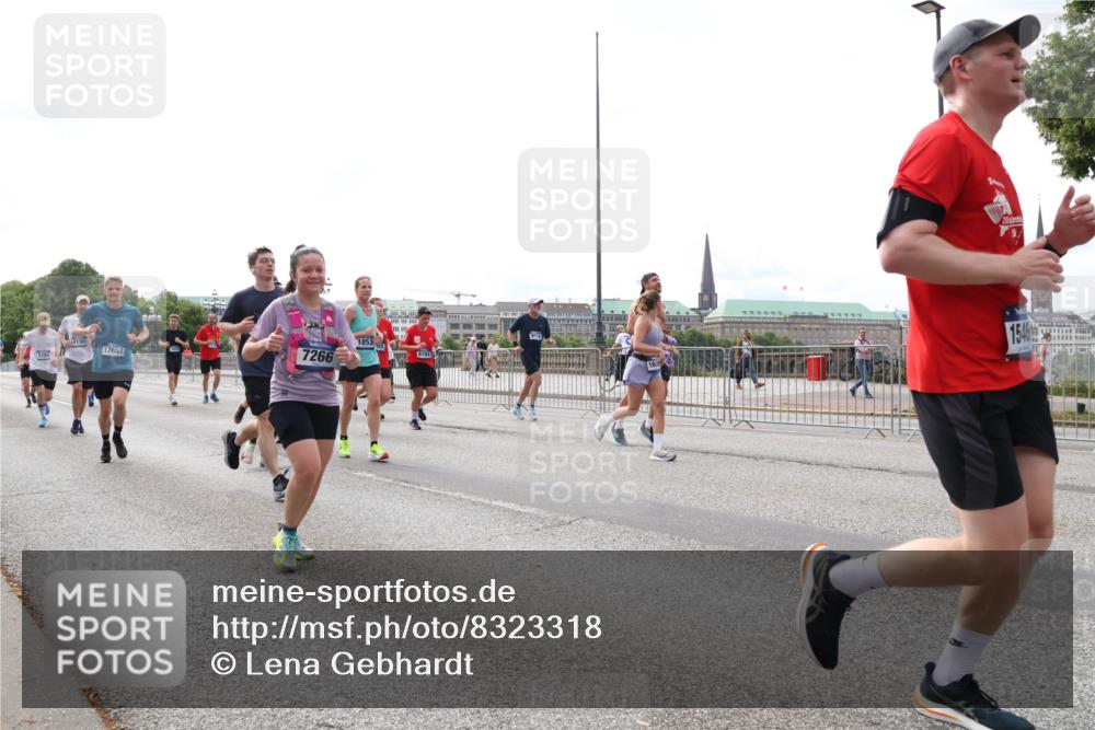 29.06.2025 - hella hamburg halbmarathon Lena Gebhardt http://msf.ph/oto/8323318 29.06.2025 10:23:05 Lombardsbrücke 4190, 17657, 7266, 1853, 6784, 21, 1546, 1029, 1362, 1853, 2294, 2766, 2925, 3003, 3029, 3034, 3600, 3601, 4190, 4266, 4728, 4793, 5223, 5343, 5629, 6502, 6578, 6784, 6785, 6849, 7188, 7190, 7266, 7276, 7529, 7891, 7925, 8355, 8687, 8688, 8716, 8918, 8920, 9133, 9256, 9301, 9877, 9913, 10205, 10739, 10826, 11798, 12025, 12073, 12190, 12265, 13560, 13921, 14041, 14338, 14525, 14801, 14821, 16416, 16558, 17013, 17099, 17207, 17299, 17719 meine-sportfotos.de
