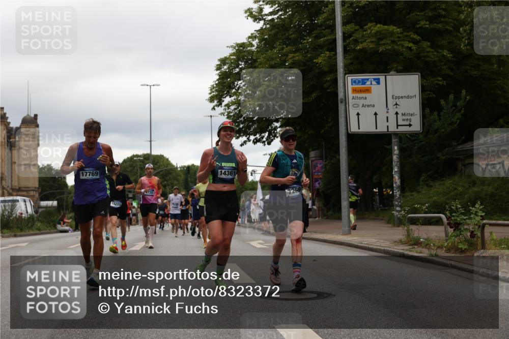29.06.2025 - hella hamburg halbmarathon Yannick Fuchs http://msf.ph/oto/8323372 29.06.2025 10:51:19 20KM 1200, 1239, 1387, 1563, 1715, 1719, 1972, 2236, 2282, 2652, 3575, 4261, 5015, 5134, 5391, 5457, 5458, 5728, 6720, 6892, 7159, 7269, 8744, 9450, 10383, 10408, 11832, 12144, 12509, 12773, 12774, 13245, 13376, 13523, 13664, 14361, 14737, 14881, 14951, 15090, 15110, 15125, 15189, 15220, 15349, 15664, 16093, 16418, 16830, 16909, 17201, 17758, 17769, 17848, 18388, 18508 meine-sportfotos.de