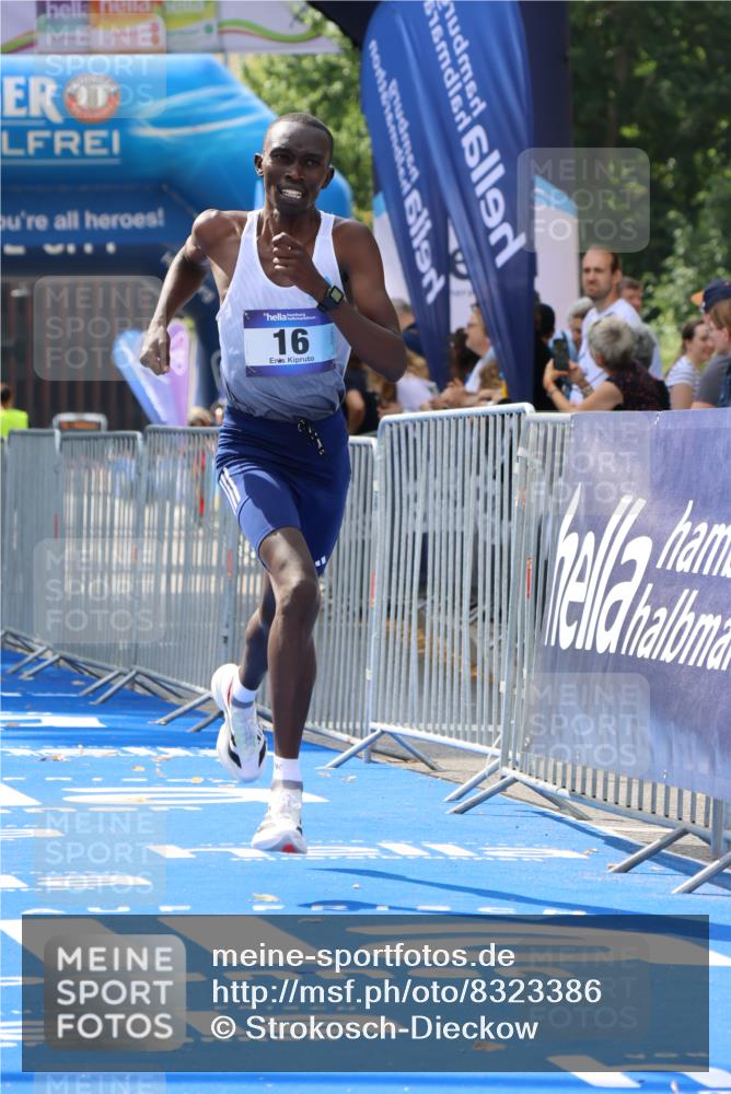 29.06.2025 - hella hamburg halbmarathon Strokosch-Dieckow http://msf.ph/oto/8323386 29.06.2025 10:03:12 Ziel 16 meine-sportfotos.de