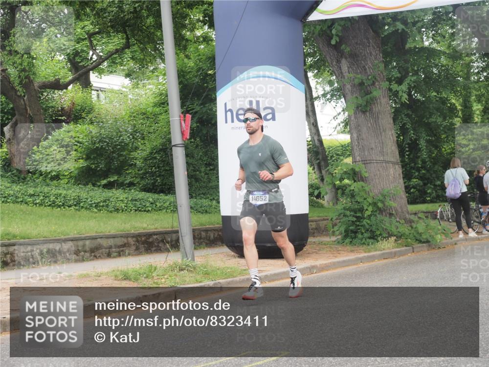 29.06.2025 - hella hamburg halbmarathon KatJ http://msf.ph/oto/8323411 29.06.2025 10:16:44 Zwischen KM18-KM19  meine-sportfotos.de