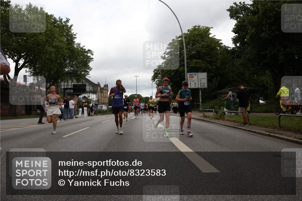 29.06.2025 - hella hamburg halbmarathon Yannick Fuchs http://msf.ph/oto/8323583 29.06.2025 10:51:19 20KM 1200, 1239, 1387, 1563, 1715, 1719, 1972, 2236, 2282, 2652, 3575, 4261, 5015, 5134, 5391, 5457, 5458, 5728, 6720, 6892, 7159, 7269, 8744, 9450, 10383, 10408, 11832, 12144, 12509, 12773, 12774, 13245, 13376, 13523, 13664, 14361, 14737, 14881, 14951, 15090, 15110, 15125, 15189, 15220, 15349, 15664, 16093, 16418, 16830, 16909, 17201, 17758, 17769, 17848, 18388, 18508 meine-sportfotos.de