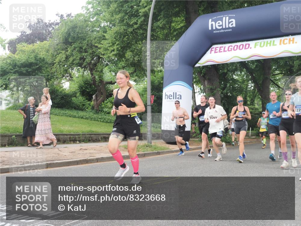 29.06.2025 - hella hamburg halbmarathon KatJ http://msf.ph/oto/8323668 29.06.2025 10:46:15 Zwischen KM18-KM19 2780, 6220, 7065, 8585 meine-sportfotos.de