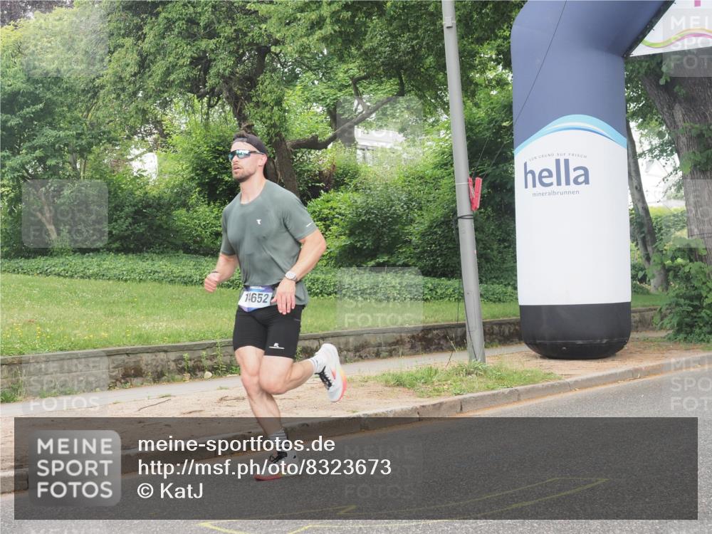 29.06.2025 - hella hamburg halbmarathon KatJ http://msf.ph/oto/8323673 29.06.2025 10:16:45 Zwischen KM18-KM19  meine-sportfotos.de