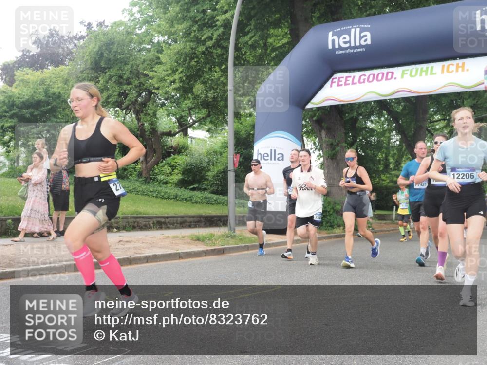 29.06.2025 - hella hamburg halbmarathon KatJ http://msf.ph/oto/8323762 29.06.2025 10:46:15 Zwischen KM18-KM19 2780, 6220, 7065, 8585 meine-sportfotos.de