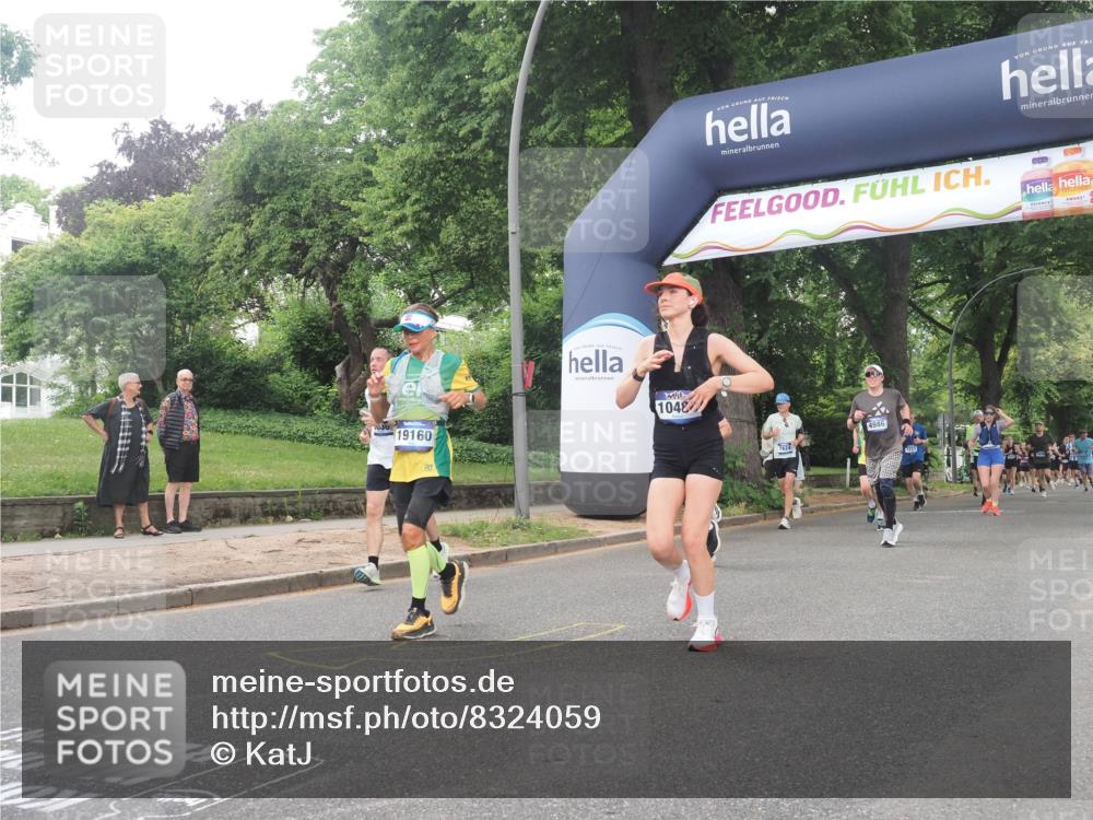 29.06.2025 - hella hamburg halbmarathon KatJ http://msf.ph/oto/8324059 29.06.2025 10:46:19 Zwischen KM18-KM19 2780, 4986, 6220, 8030 meine-sportfotos.de