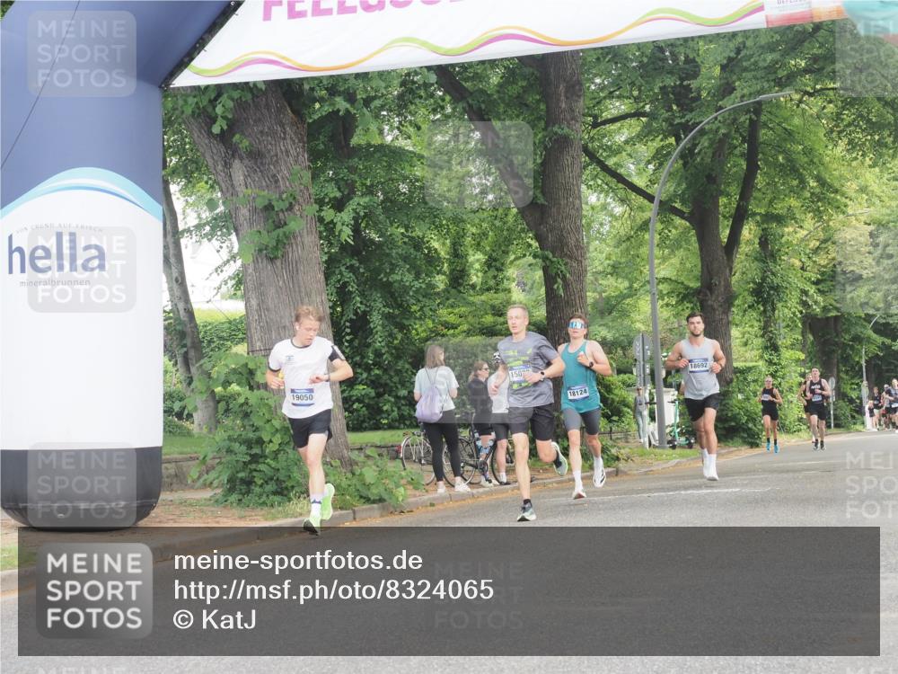 29.06.2025 - hella hamburg halbmarathon KatJ http://msf.ph/oto/8324065 29.06.2025 10:16:54 Zwischen KM18-KM19  meine-sportfotos.de