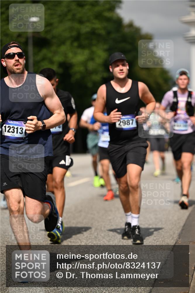29.06.2025 - hella hamburg halbmarathon Dr. Thomas Lammeyer http://msf.ph/oto/8324137 29.06.2025 10:17:31 Kennedybrücke 1007, 1194, 1859, 1939, 2055, 2359, 2721, 2904, 2961, 2987, 3218, 3729, 4001, 4795, 4950, 5232, 5631, 6026, 6207, 7346, 7460, 7913, 8913, 9128, 9612, 9631 meine-sportfotos.de