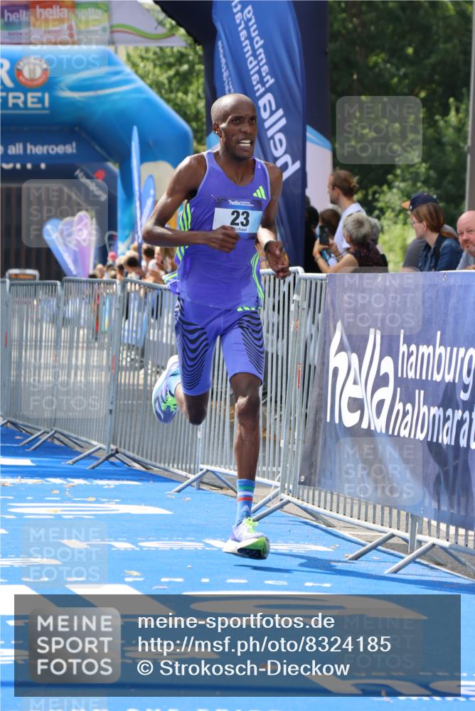29.06.2025 - hella hamburg halbmarathon Strokosch-Dieckow http://msf.ph/oto/8324185 29.06.2025 10:03:06 Ziel 9, 16, 23 meine-sportfotos.de