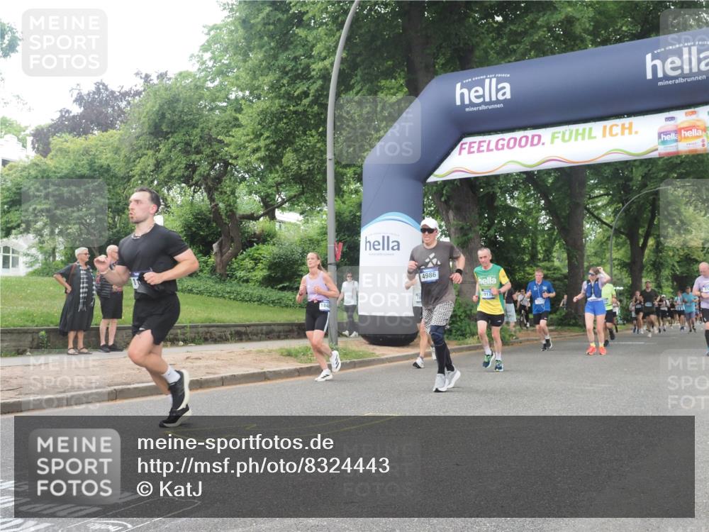 29.06.2025 - hella hamburg halbmarathon KatJ http://msf.ph/oto/8324443 29.06.2025 10:46:20 Zwischen KM18-KM19 2780, 4986, 6220, 8030 meine-sportfotos.de
