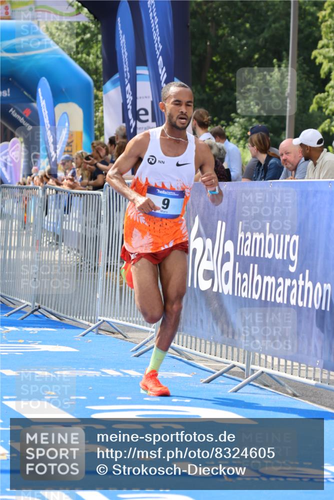 29.06.2025 - hella hamburg halbmarathon Strokosch-Dieckow http://msf.ph/oto/8324605 29.06.2025 10:03:02 Ziel 9, 23 meine-sportfotos.de