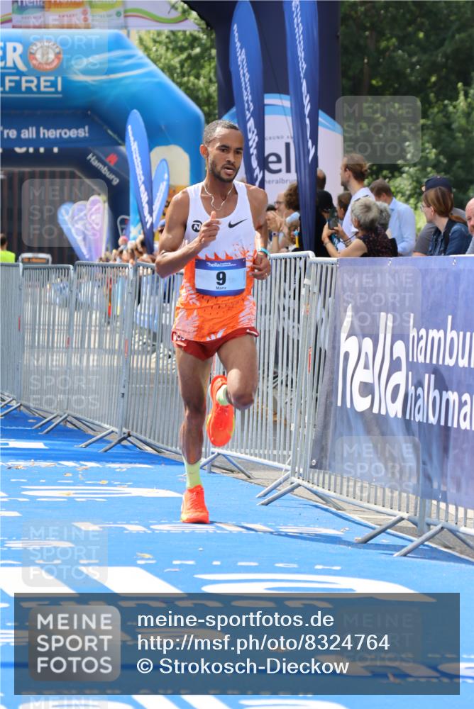 29.06.2025 - hella hamburg halbmarathon Strokosch-Dieckow http://msf.ph/oto/8324764 29.06.2025 10:03:01 Ziel 9, 23 meine-sportfotos.de