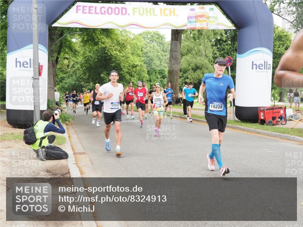 29.06.2025 - hella hamburg halbmarathon MichiJ http://msf.ph/oto/8324913 29.06.2025 10:37:37 Zwischen KM18-KM19 1399, 2878, 3543, 6662, 8153, 8899, 11579, 11975, 13463, 13812, 13875, 14794, 16877, 17001, 17247, 17319, 18228 meine-sportfotos.de