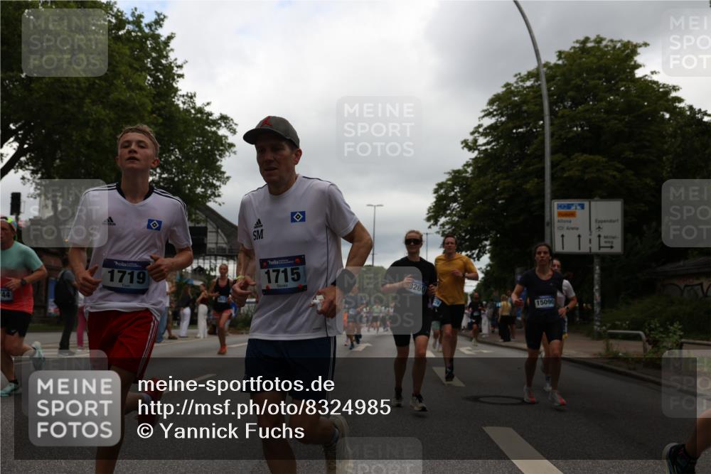 29.06.2025 - hella hamburg halbmarathon Yannick Fuchs http://msf.ph/oto/8324985 29.06.2025 10:51:26 20KM 1200, 1239, 1563, 1715, 1719, 1972, 2236, 2606, 2652, 2806, 3141, 3575, 4261, 4579, 5015, 5134, 5391, 5457, 5458, 6281, 6302, 6720, 6892, 7159, 7269, 7833, 8744, 9450, 10383, 10408, 12144, 12509, 12773, 12774, 13376, 13523, 13664, 14361, 14737, 14881, 14951, 15090, 15110, 15125, 15189, 15220, 15349, 15664, 16093, 16418, 17201, 17455, 17758, 17769, 18508 meine-sportfotos.de