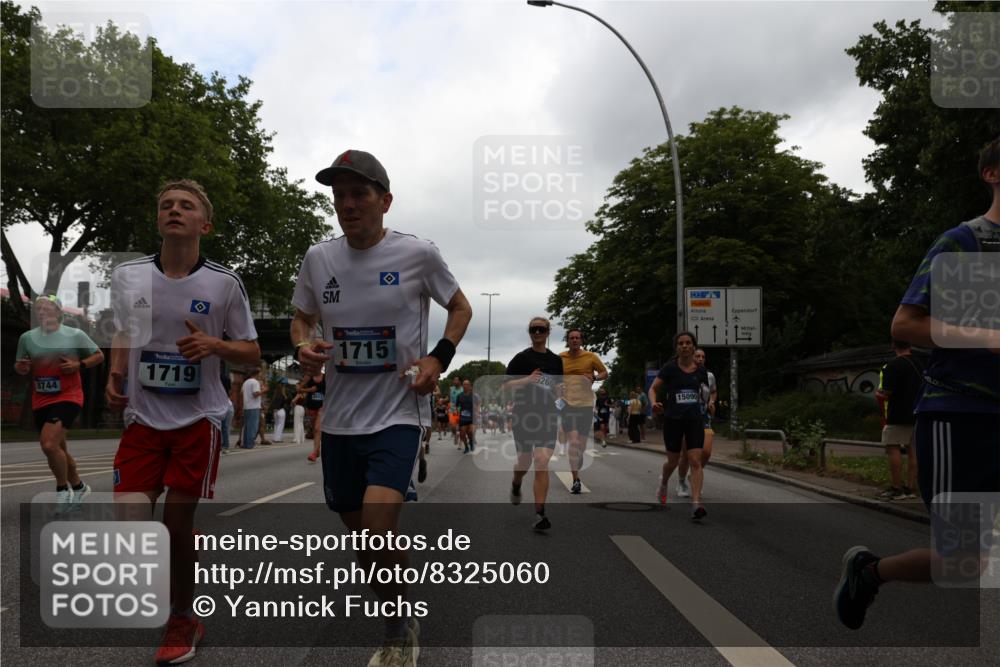 29.06.2025 - hella hamburg halbmarathon Yannick Fuchs http://msf.ph/oto/8325060 29.06.2025 10:51:26 20KM 1200, 1239, 1563, 1715, 1719, 1972, 2236, 2606, 2652, 2806, 3141, 3575, 4261, 4579, 5015, 5134, 5391, 5457, 5458, 6281, 6302, 6720, 6892, 7159, 7269, 7833, 8744, 9450, 10383, 10408, 12144, 12509, 12773, 12774, 13376, 13523, 13664, 14361, 14737, 14881, 14951, 15090, 15110, 15125, 15189, 15220, 15349, 15664, 16093, 16418, 17201, 17455, 17758, 17769, 18508 meine-sportfotos.de