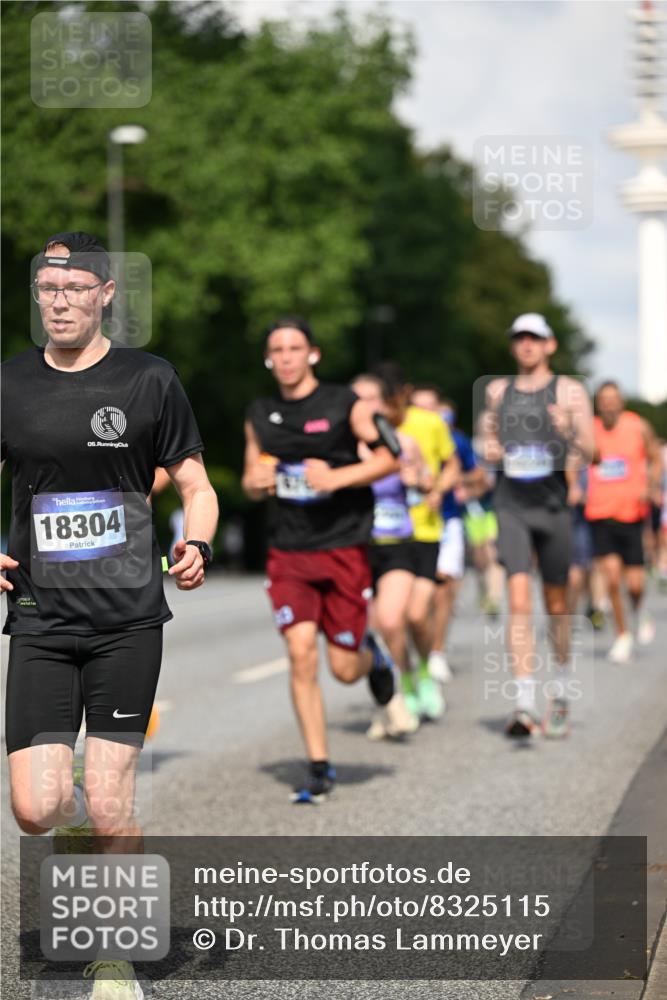 29.06.2025 - hella hamburg halbmarathon Dr. Thomas Lammeyer http://msf.ph/oto/8325115 29.06.2025 09:55:40 Kennedybrücke 1057, 1312, 1353, 1569, 1763, 2653, 2880, 3437, 3618, 3697, 4565, 4871, 5014, 5047, 5129, 5231, 5336, 5690, 5987, 6700, 6770, 7185, 7710, 8074, 8359, 8564, 8900, 9358, 9547, 9659, 10691, 10978, 11021, 11062 meine-sportfotos.de