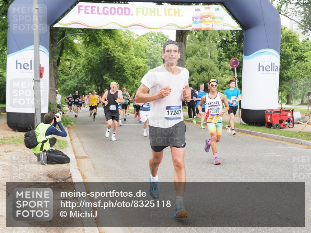 29.06.2025 - hella hamburg halbmarathon MichiJ http://msf.ph/oto/8325118 29.06.2025 10:37:38 Zwischen KM18-KM19 1399, 1507, 3543, 6662, 8153, 8899, 11579, 13463, 14794, 16806, 16877, 17001, 17247, 18228 meine-sportfotos.de