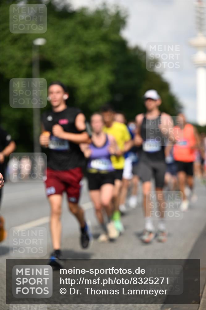 29.06.2025 - hella hamburg halbmarathon Dr. Thomas Lammeyer http://msf.ph/oto/8325271 29.06.2025 09:55:40 Kennedybrücke 1057, 1312, 1353, 1569, 1763, 2653, 2880, 3437, 3618, 3697, 4565, 4871, 5014, 5047, 5129, 5231, 5336, 5690, 5987, 6700, 6770, 7185, 7710, 8074, 8359, 8564, 8900, 9358, 9547, 9659, 10691, 10978, 11021, 11062 meine-sportfotos.de