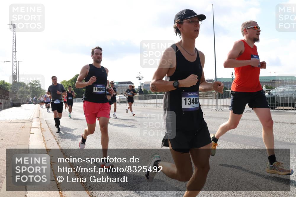 29.06.2025 - hella hamburg halbmarathon Lena Gebhardt http://msf.ph/oto/8325492 29.06.2025 09:48:32 Lombardsbrücke 13975, 18802, 7154, 13483, 1290, 1385, 1505, 1710, 1743, 2262, 2399, 2714, 2767, 3480, 3547, 3959, 4359, 4381, 4860, 5091, 5307, 5315, 5554, 5709, 6684, 6829, 6990, 6993, 7152, 7154, 7884, 8121, 8571, 8933, 9403, 10190, 10404, 10793, 10852, 11202, 11227, 11620, 11929, 12044, 12051, 12290, 12488, 12514, 12916, 13483, 13595, 13940, 13975, 14875, 14908, 15015, 15701, 15931, 15959, 16119, 16158 meine-sportfotos.de