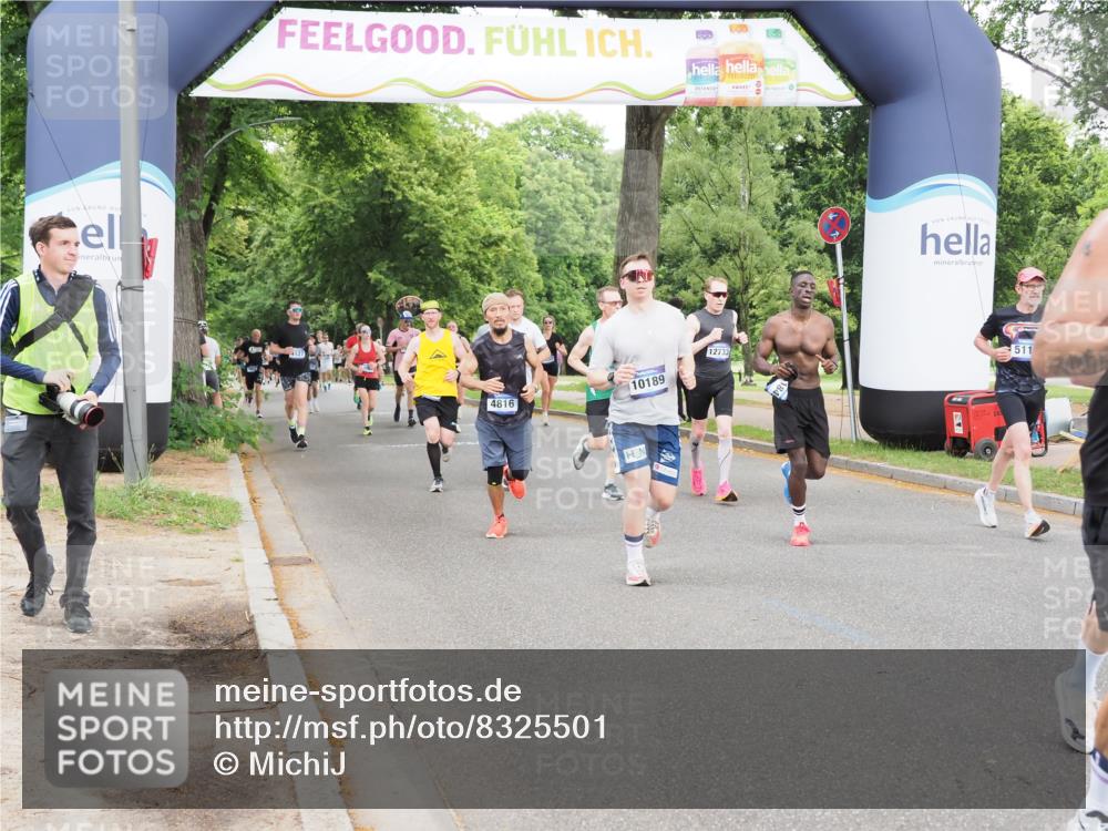29.06.2025 - hella hamburg halbmarathon MichiJ http://msf.ph/oto/8325501 29.06.2025 10:37:41 Zwischen KM18-KM19 1094, 1507, 5115, 6662, 8153, 8813, 8899, 11356, 12733, 13463, 15966, 16242, 16806, 16877, 17001, 17247, 18228, 18499 meine-sportfotos.de