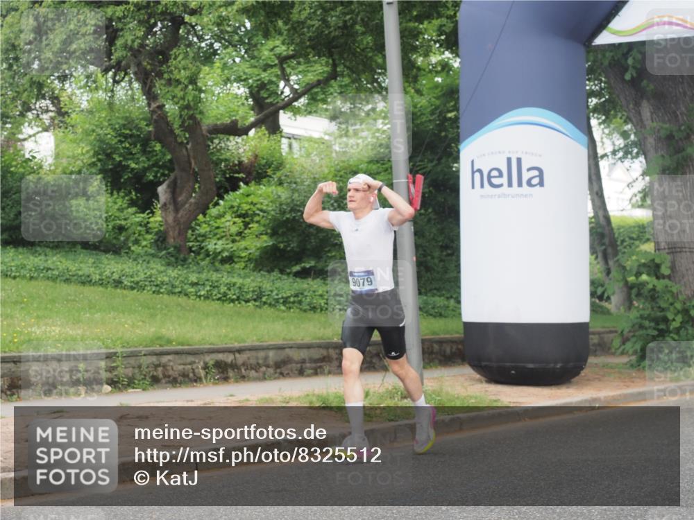 29.06.2025 - hella hamburg halbmarathon KatJ http://msf.ph/oto/8325512 29.06.2025 10:17:00 Zwischen KM18-KM19  meine-sportfotos.de
