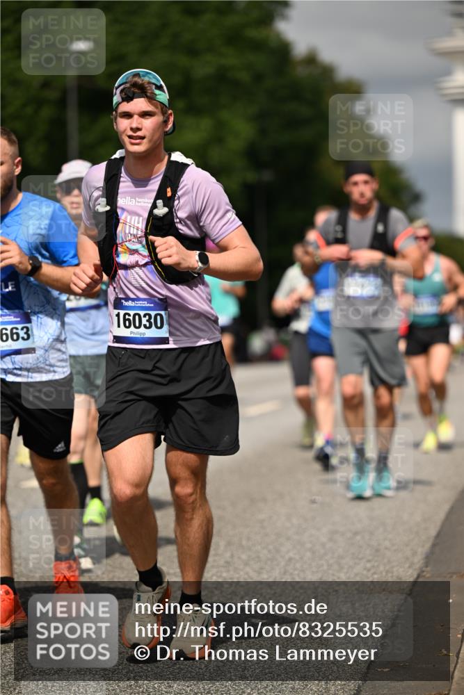 29.06.2025 - hella hamburg halbmarathon Dr. Thomas Lammeyer http://msf.ph/oto/8325535 29.06.2025 10:17:33 Kennedybrücke 1194, 1859, 1939, 2055, 2359, 2721, 2904, 2961, 2987, 3218, 3729, 4001, 4795, 4950, 5232, 5631, 6026, 6207, 7346, 7460, 7913, 8913, 9128, 9612, 9631 meine-sportfotos.de