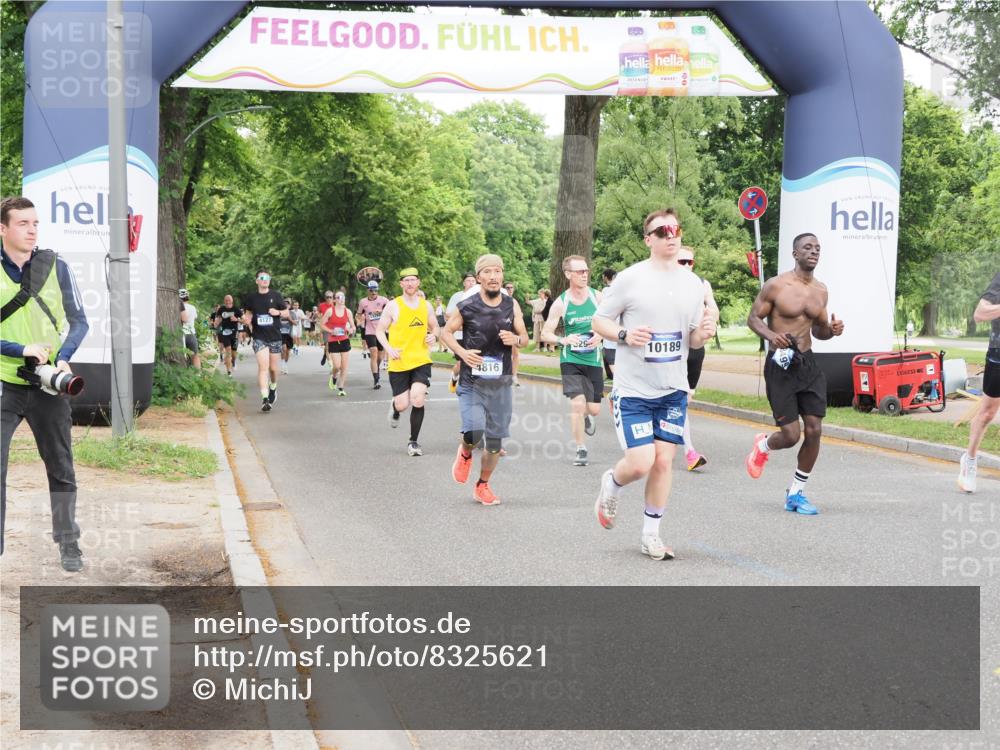29.06.2025 - hella hamburg halbmarathon MichiJ http://msf.ph/oto/8325621 29.06.2025 10:37:42 Zwischen KM18-KM19 1094, 1507, 4816, 5115, 6662, 8153, 8813, 8899, 10189, 11356, 11455, 12733, 13463, 15966, 16242, 16806, 16843, 16887, 17247, 18228, 18499 meine-sportfotos.de