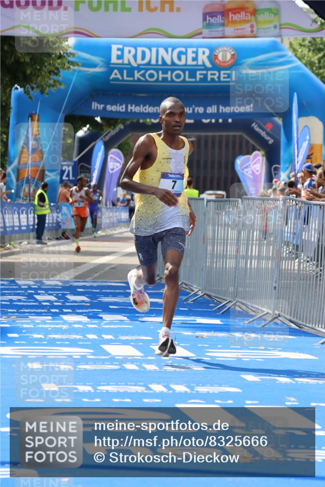 29.06.2025 - hella hamburg halbmarathon Strokosch-Dieckow http://msf.ph/oto/8325666 29.06.2025 10:02:55 Ziel 7, 9 meine-sportfotos.de