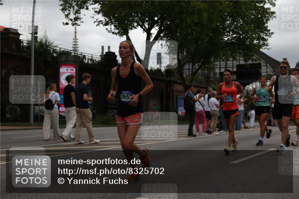29.06.2025 - hella hamburg halbmarathon Yannick Fuchs http://msf.ph/oto/8325702 29.06.2025 10:51:29 20KM 1200, 1239, 1563, 1715, 1719, 1972, 2236, 2606, 2652, 2806, 3141, 3575, 4261, 4579, 5015, 5134, 5391, 5457, 5458, 6281, 6302, 6720, 6892, 7159, 7269, 7833, 8744, 9450, 10383, 10408, 12144, 12509, 12773, 12774, 13376, 13664, 14361, 14737, 14881, 14951, 15090, 15110, 15189, 15220, 15229, 15349, 15664, 16418, 16517, 17455, 17543, 17758, 18508 meine-sportfotos.de